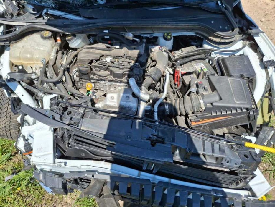 Dezmembrez Ford Focus 4 Facelift Sedan 1.5 EcoBlue Y9DA 115 cai