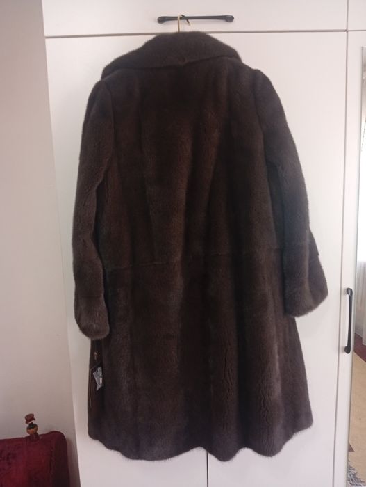 Шуба новая,капучина