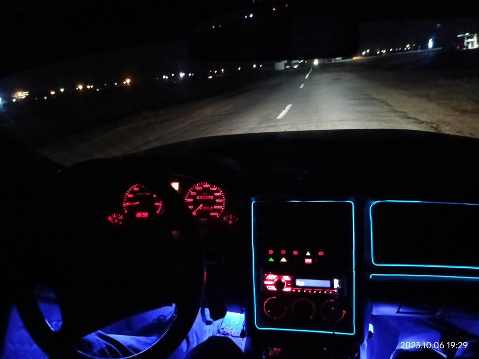 Ауди Б 4, Моник 2