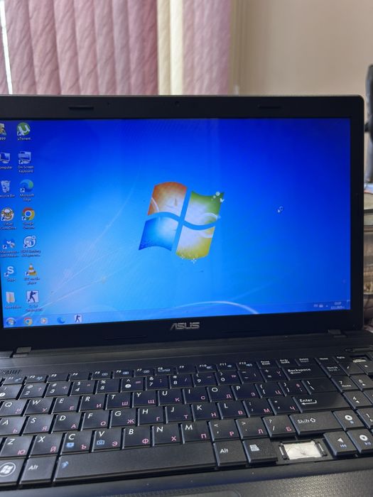 Лаптоп ASUS+подарък таблет HUAWEI