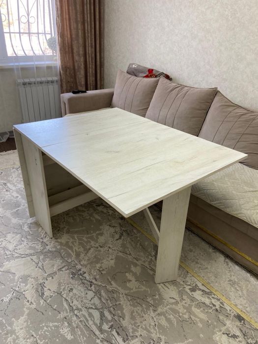 Продам Стол Книжка