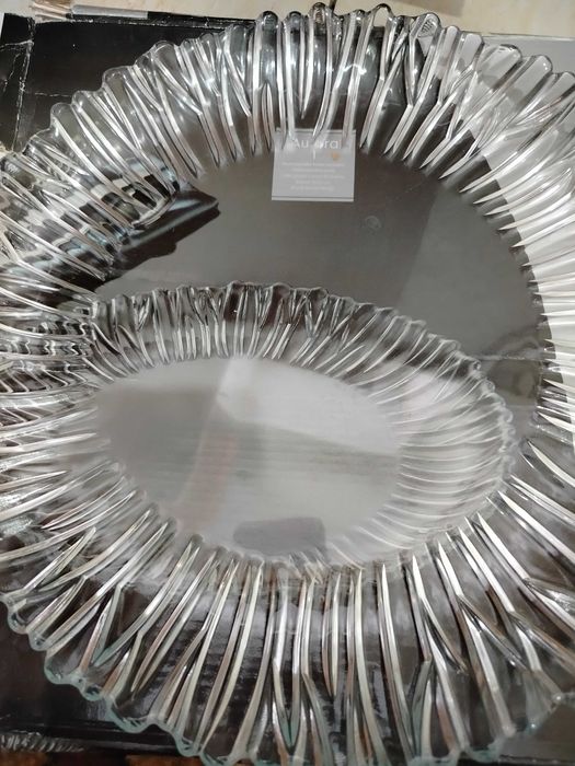 Большая тарелка(тортнтца)