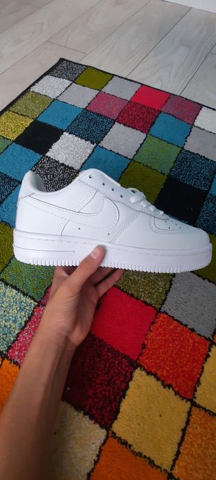 Nike Air Force 1 Triple White