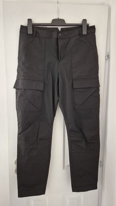 Pantaloni dama impermeabili H&M