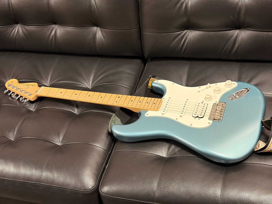 Электрогитара Fender Player Stratocaster HSS MIM, Mexico