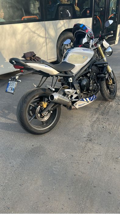 Triumph street triple 675