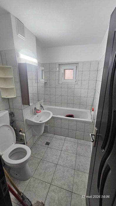 Proprietar inchiriez apartament