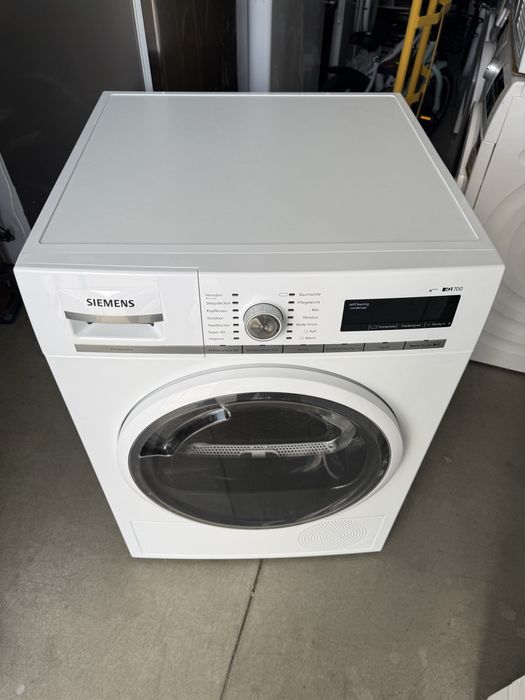 Сушилня SIEMENS IQ700 A+++