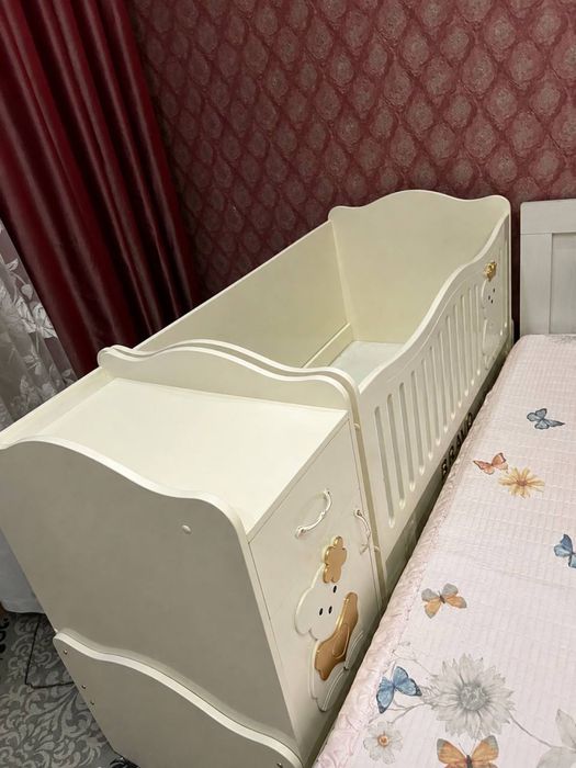Болалар манежи, кроватча