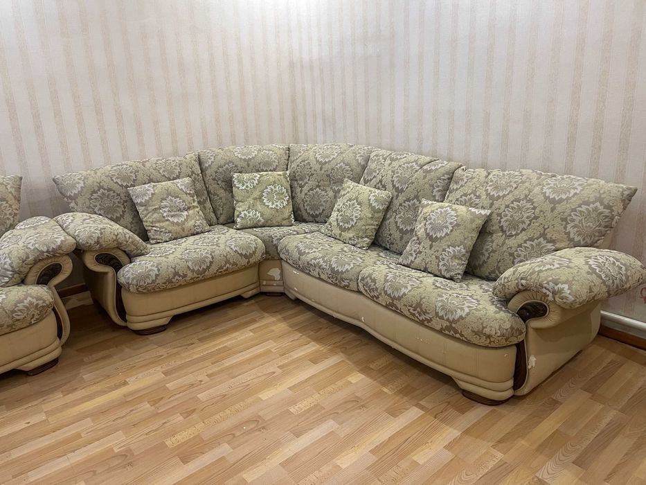 Диван мягкий угловой + кресло