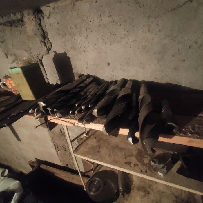 Инструмент фрезы свёрла