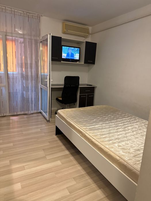 Proprietar,ofer chirie garsoniera Tudor V.Iasi,mobilat, utilat ,et.2