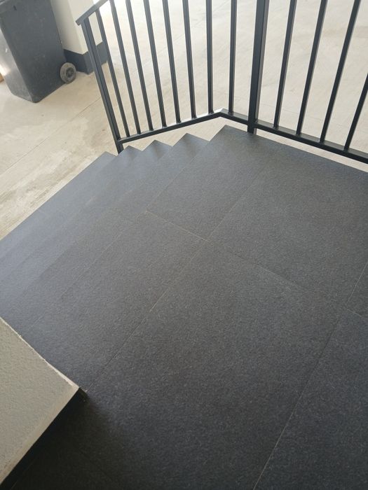 Curatenie Scari de Bloc Militari