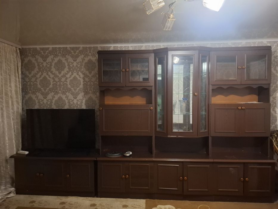 Стенку продам самовывоз