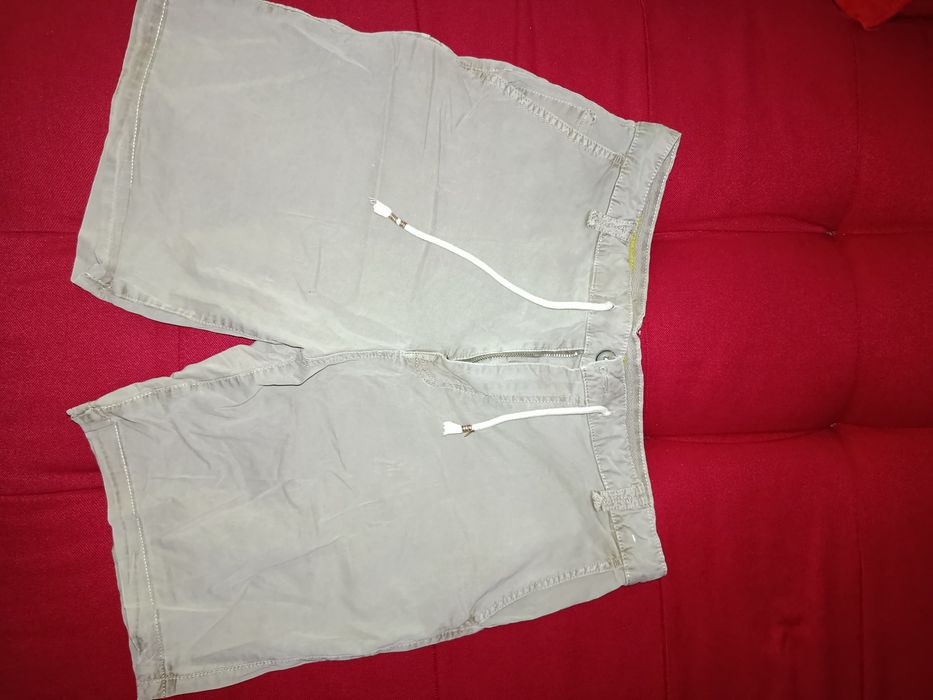 Pantaloni scurți Pull&Bear