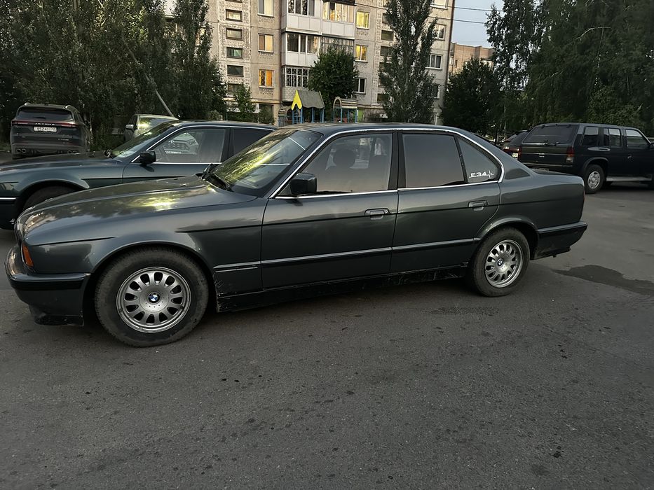 Продам BMW 520 цена 2,5