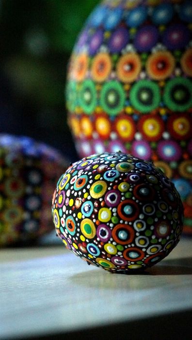 Ръчно рисувани кухи пластмасови яйца