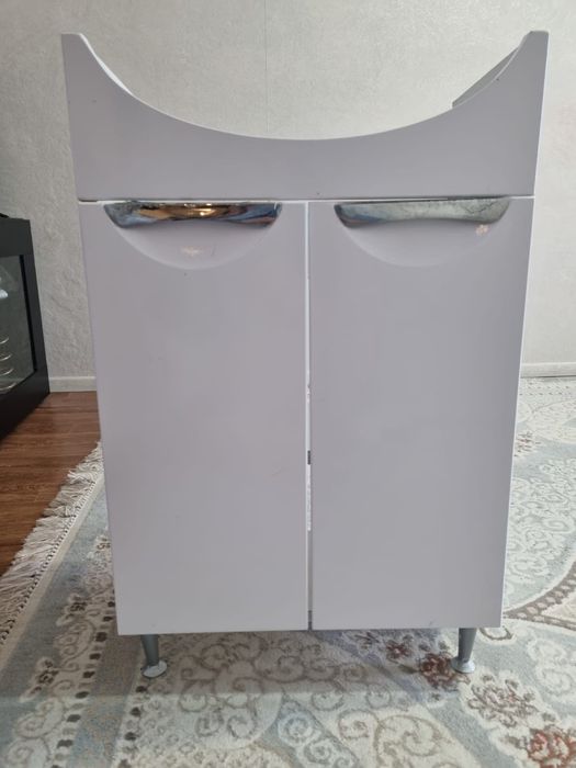 Продам тумбу под раковину