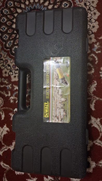 Quyni Yungini oladigon Moshinka