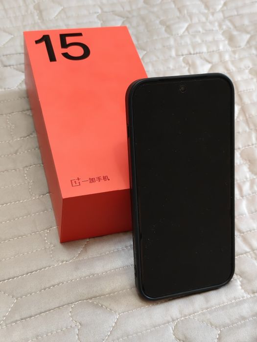 OnePlus 15, 16/256