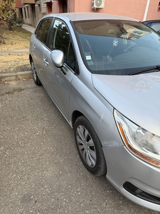 Vand Citroen C4 1.6 usor avariat - 2014