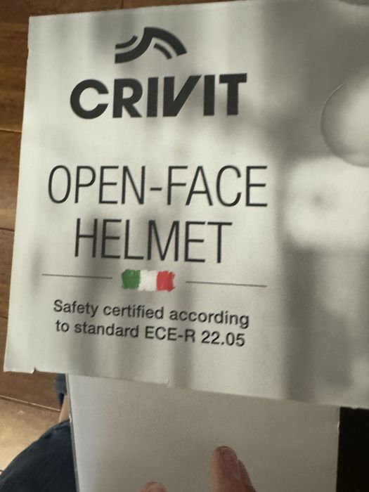 Каска за мотор.