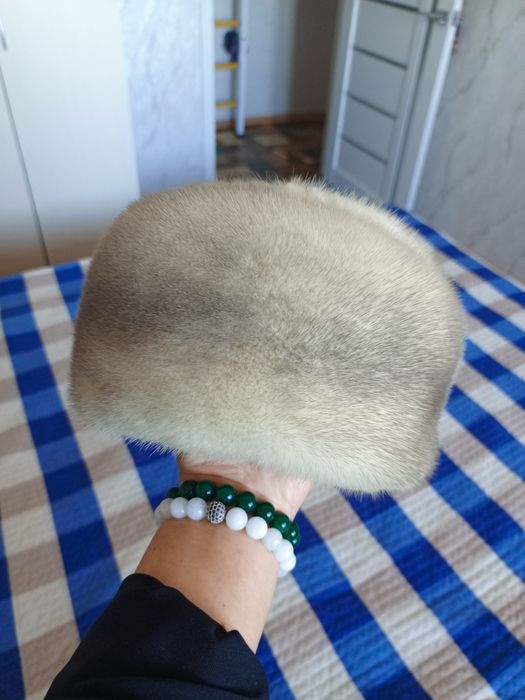 Продам шапку норковую одевала три раза.