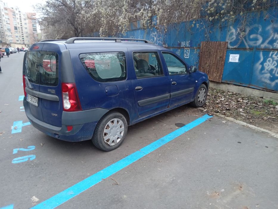 Vand LOGAN- MCV 1,6 MCI, break, cu 7 locuri,motor de 1,6 -  benzina