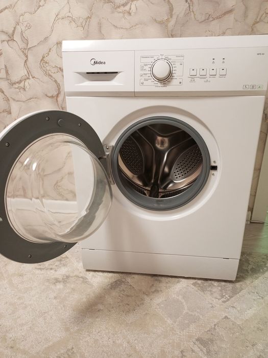 Стиральная машина Midea