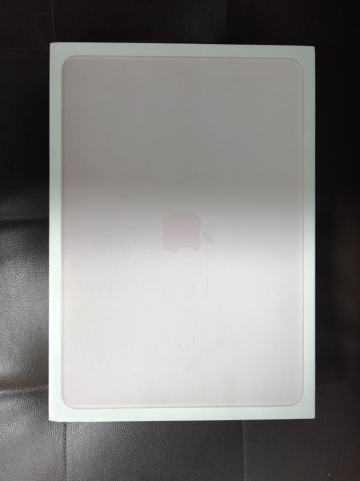 MacBook Neo 512GB cutia sigilata 13inch