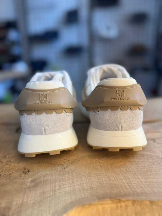 Кроссовки Givenchy