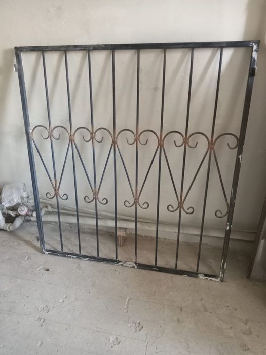 Продаю решетку на окно