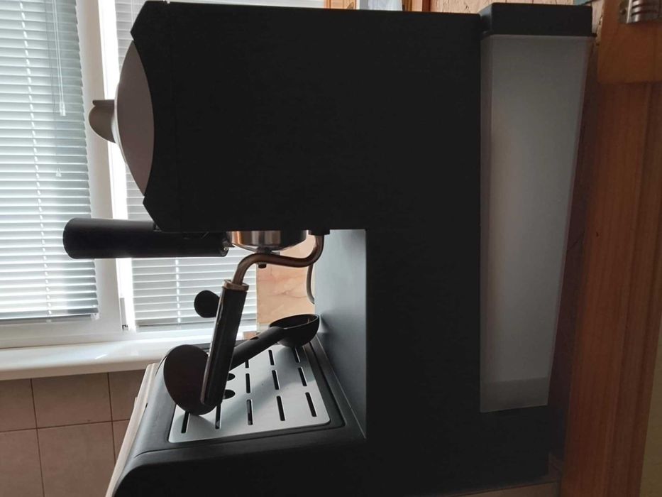 Продавам кафемашина Arieli KM-150B$