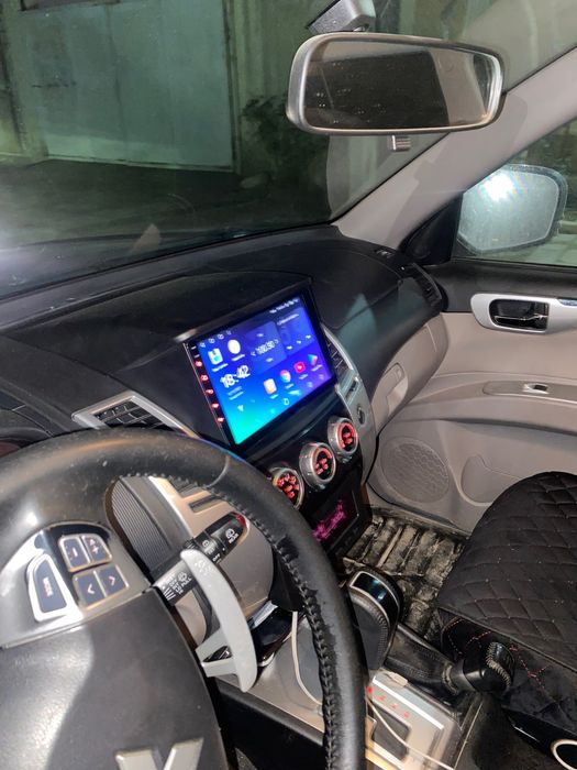 Navigatie Android Mitsubishi Pajero L200 Waze YouTube GPS BT USB