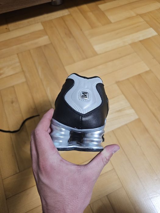 ОРИГИНАЛНИ! unisex nike shox 42!