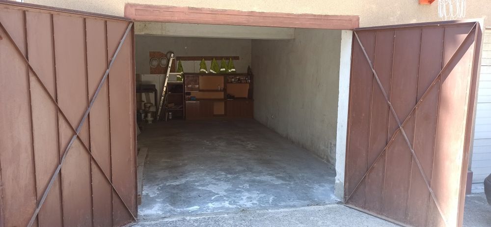 Двустаен апартамент + гараж кв. Редута