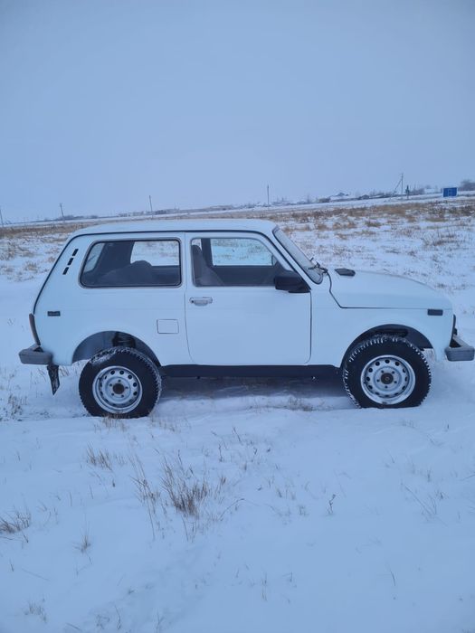 Продам ниву (ваз 2121)