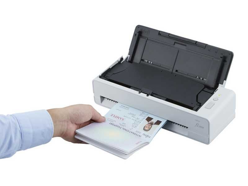 Сканер Fujitsu fi-800R ( для паспортов и id-card)