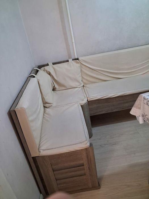 Продам кухонный уголок.