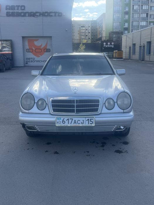 Продам мерседес w210