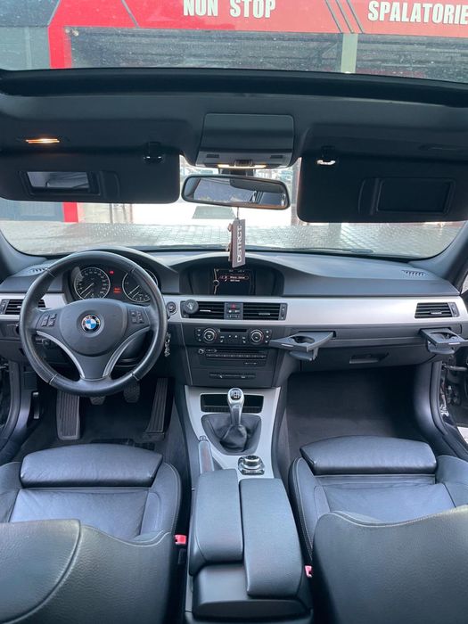 BMW E91 320d   2012