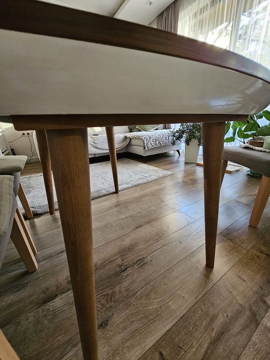 Трапезна маса - орех с крем