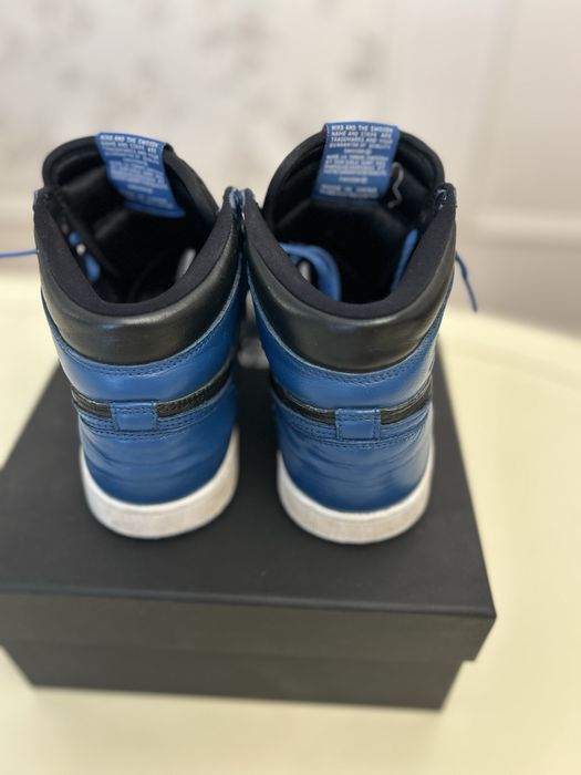 Sneakers Air Jordan 1 Retro High OG Dark Marina Blue