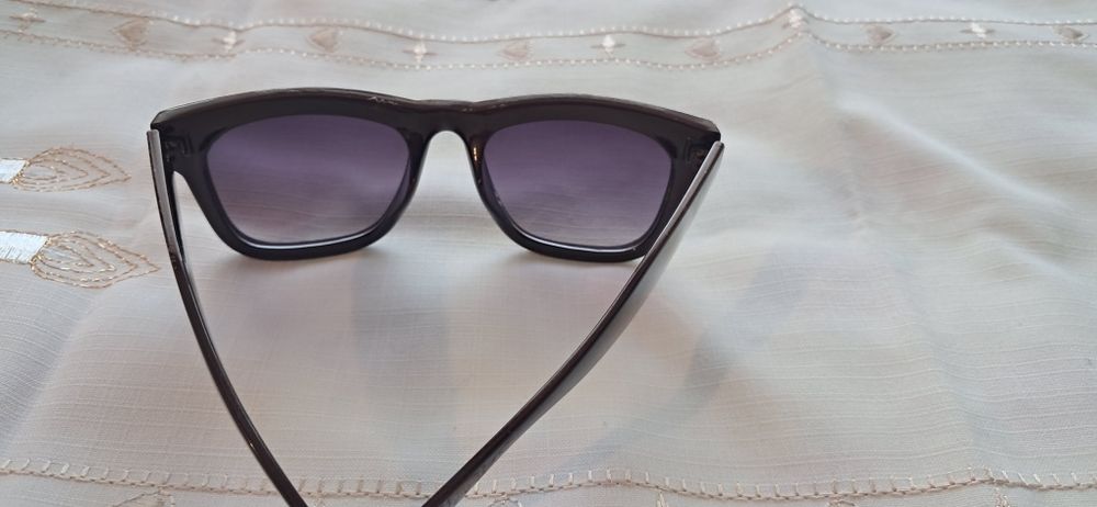 Слънчеви дамски очила