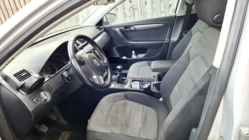 Volkswagen Passat 2011 benzină, 4.312 € — imagine 4