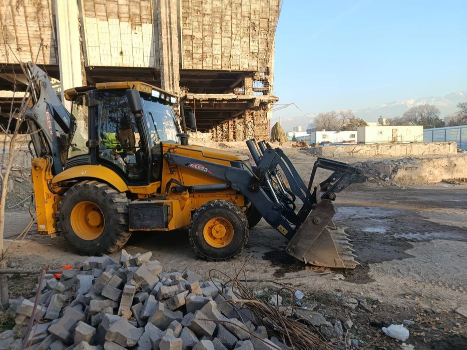 Аренда экскаватора погрузчика