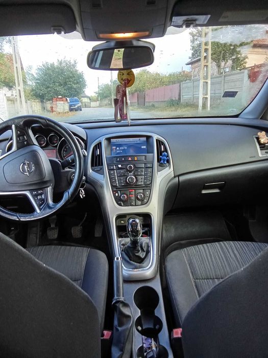OPEL Astra 2011 — imagine 2