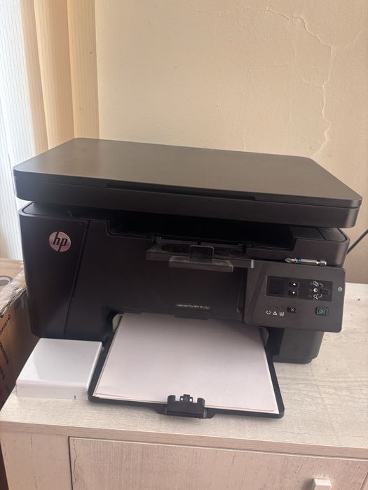 приниер HP LaserJet Pro MFP M125a