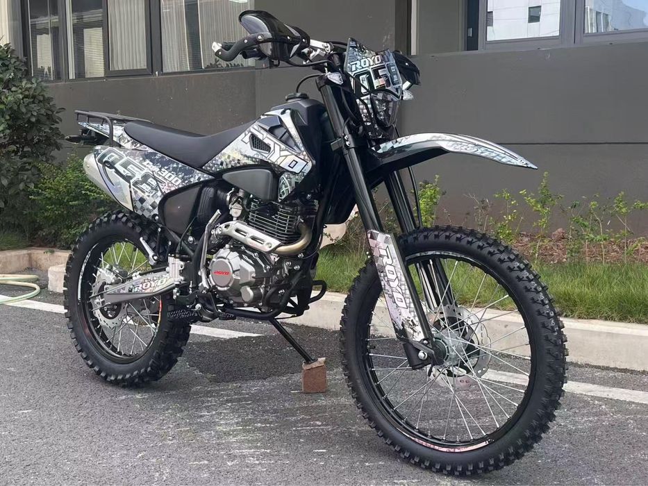 Мотоцикл эндуро 300куб
