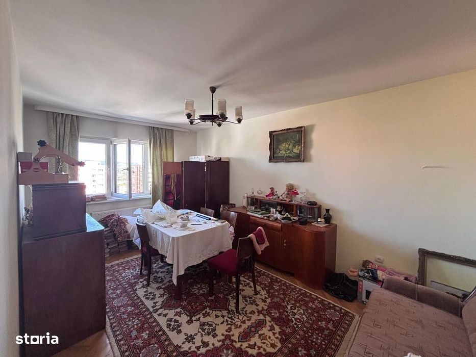 Apartament, luminos si spatios, spre vanzare, in cart. Dambu